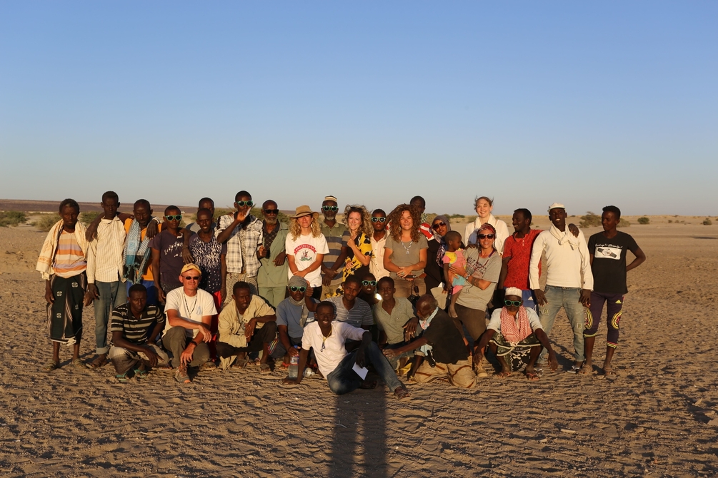 2019. Une partie de l’équipe de terrain de la mission « Premières Sociétés de Production dans la Corne de l’Afrique » (PSPCA) © Jean-Baptiste Fourvel