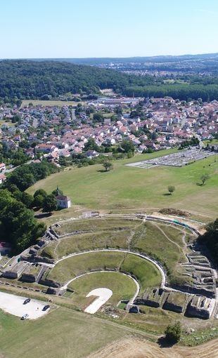 Vue aérienne du théâtre gallo-romain de Mandeure (25) © A.BourgeoisP