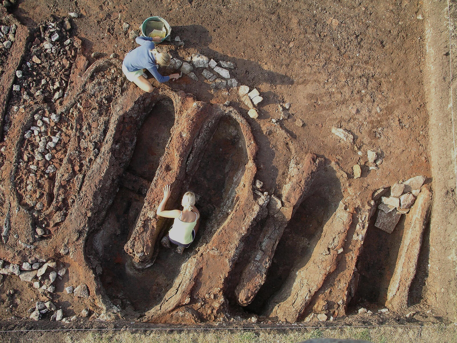 Fouille des fourneaux à saumure du site d’atelier de sauniers du premier âge du Fer du Pransieu à Marsal (Moselle). © Thomas Sagory