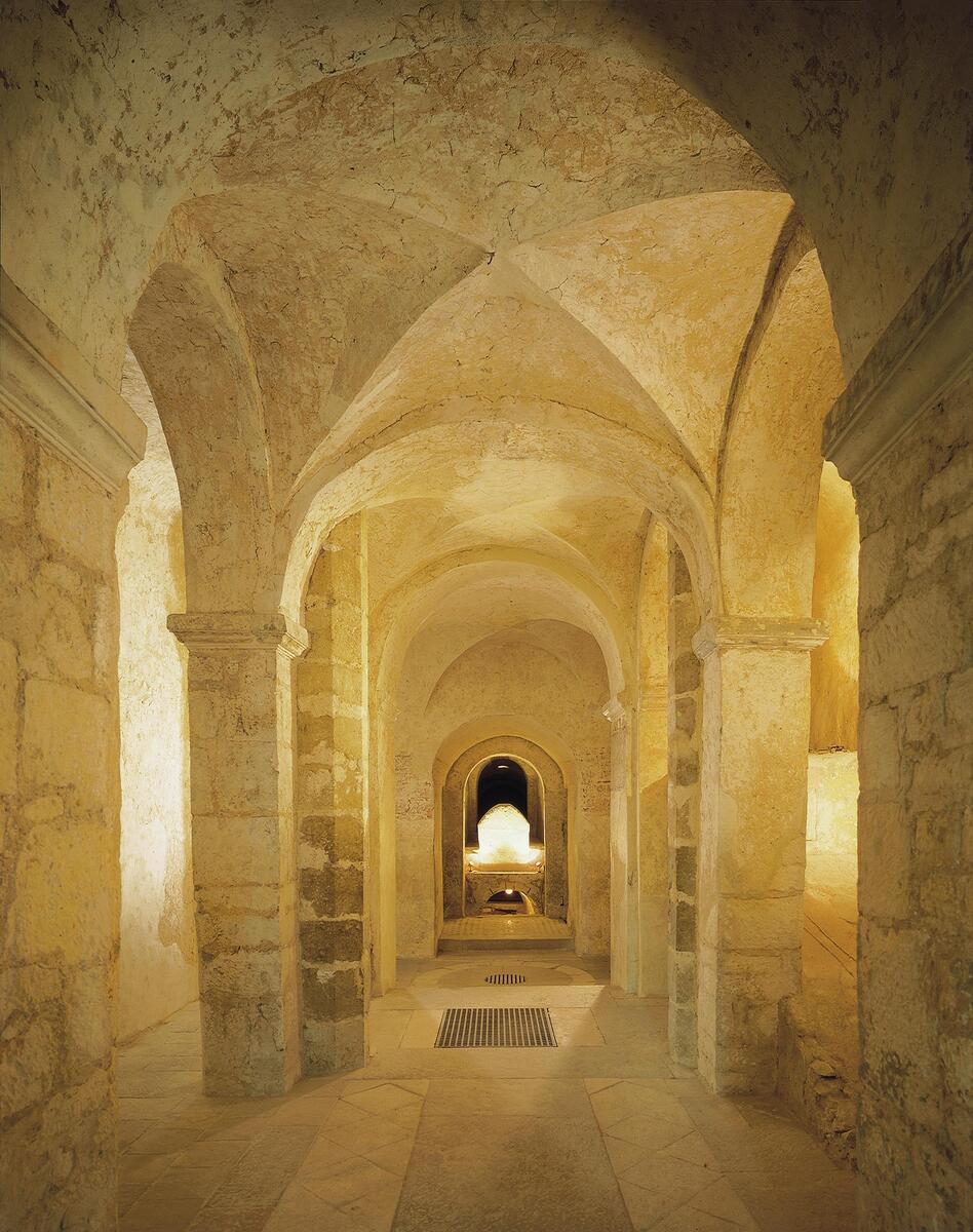 Saint-Germain d'Auxerre, vue vers l'ouest et la Confession