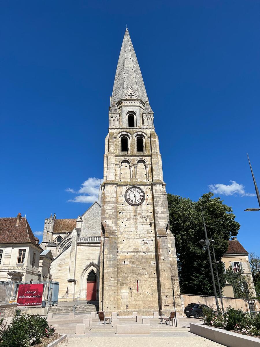 Saint-Germain d'Auxerre. Tour Saint-Jean, vue nord