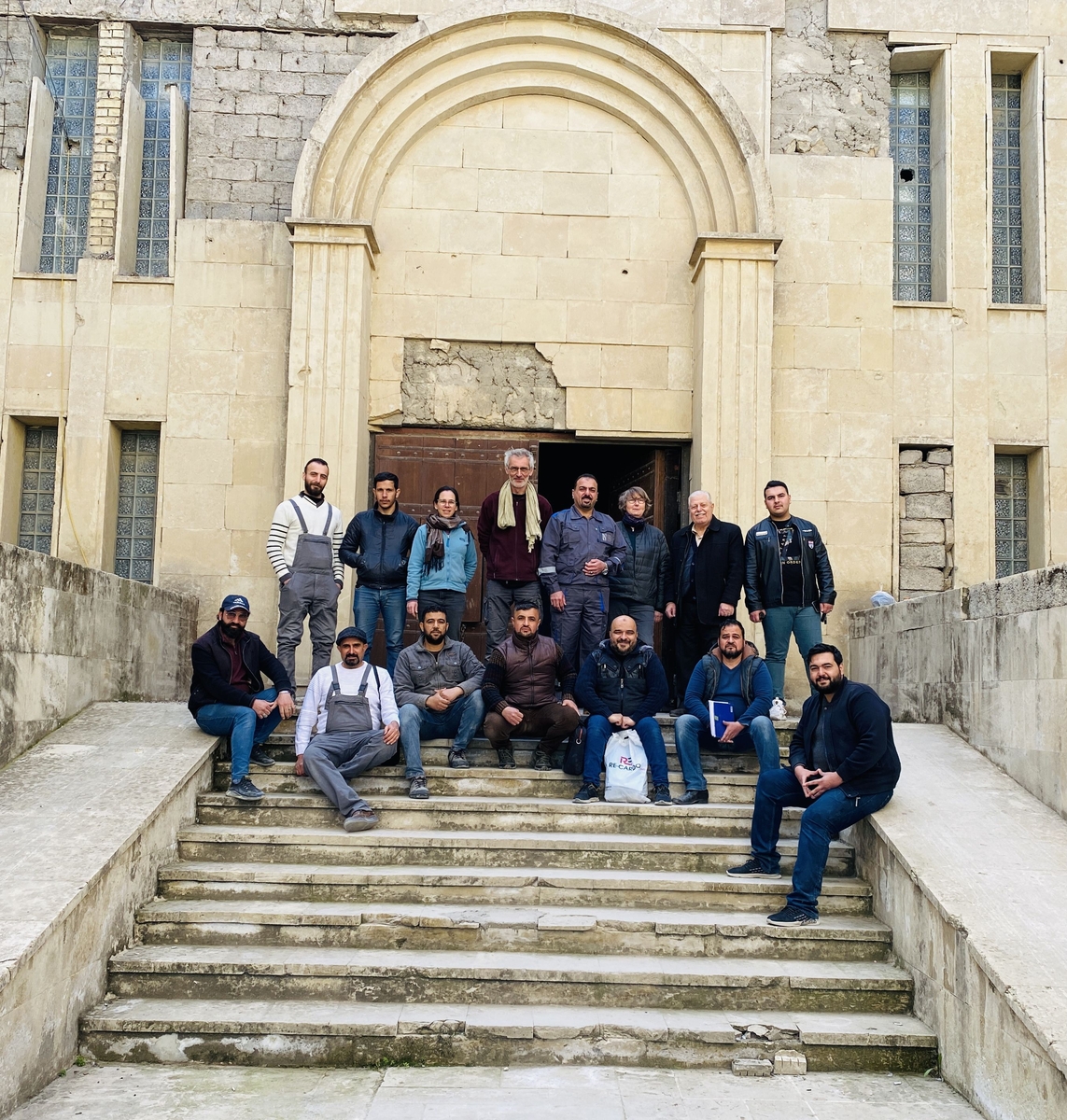 Équipe du musée culturel de Mossoul en 2021