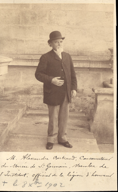 Photographie d'Alexandre Bertrand, directeur du musée de Saint-Germain de 1866 à 1902