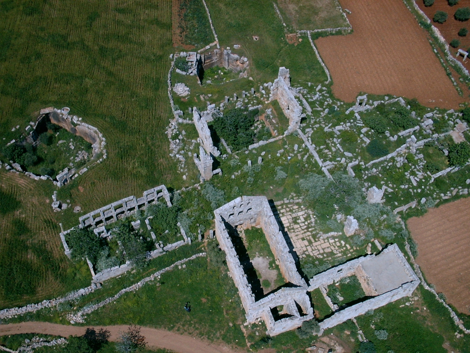 Vue aérienne du monastère sud-ouest