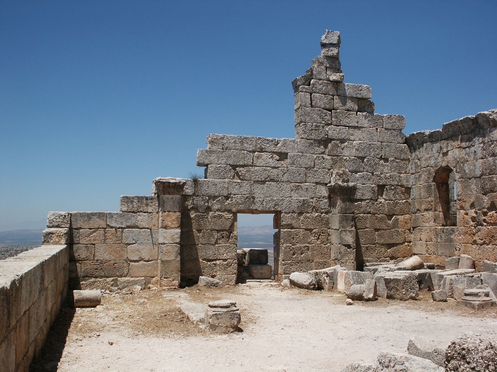 Intérieur de l'église du baptistère