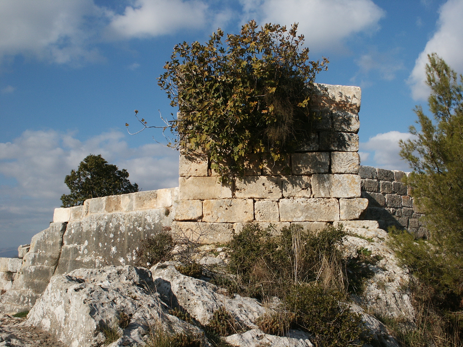 Tour d'angle sud-est