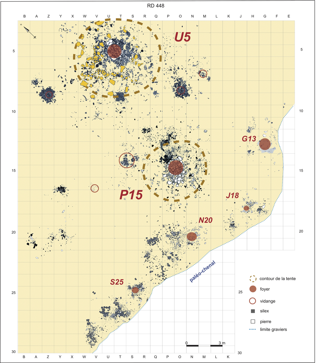 Le niveau U5-P15 : le campement de deux familles apparentées