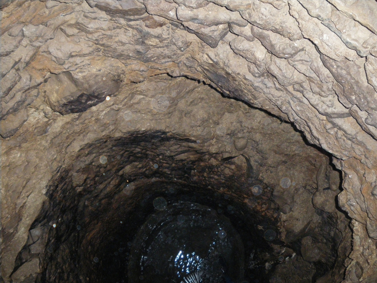 Intérieur du puits 3150, chantier "Grand-rue"