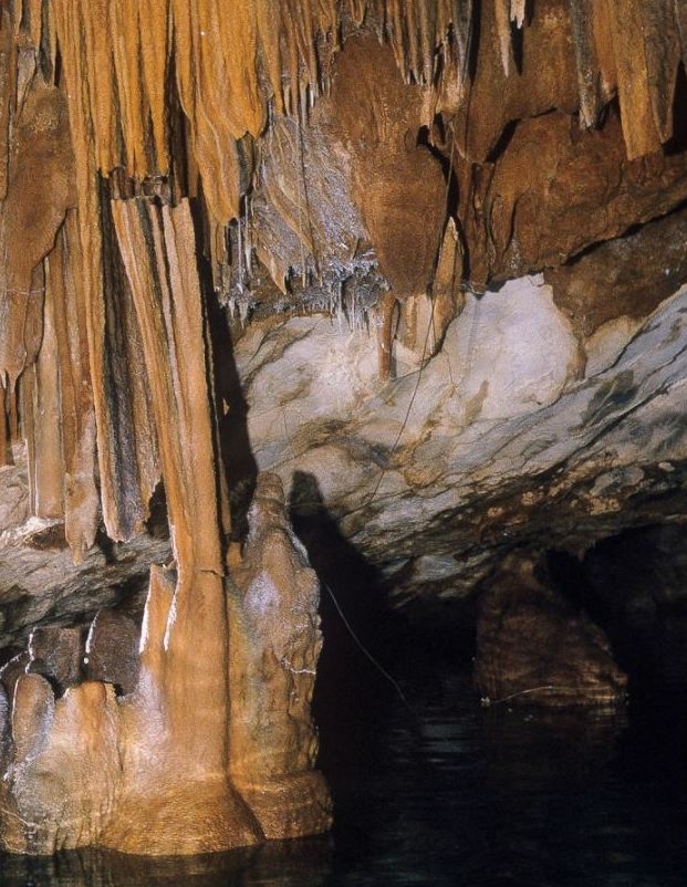 Draperie des mains noires