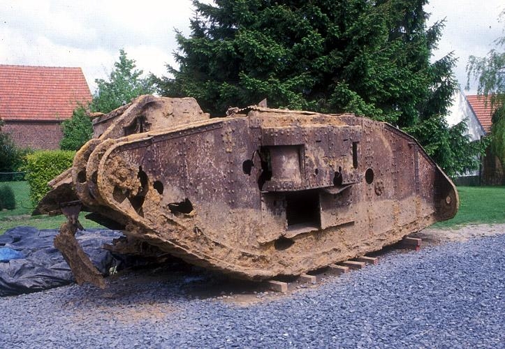 Le char britannique D. 51 "Deborah", découvert à Flesquières (Nord) - Cl. Jean-Marie Patin. Ministère de la Culture et de la Communication