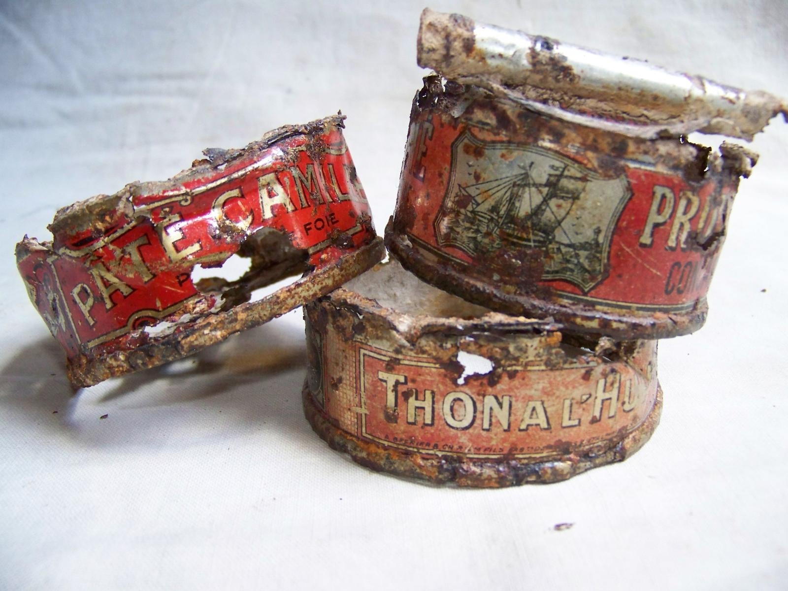 Boites de conserve datant de la Grande Guerre - PAIR