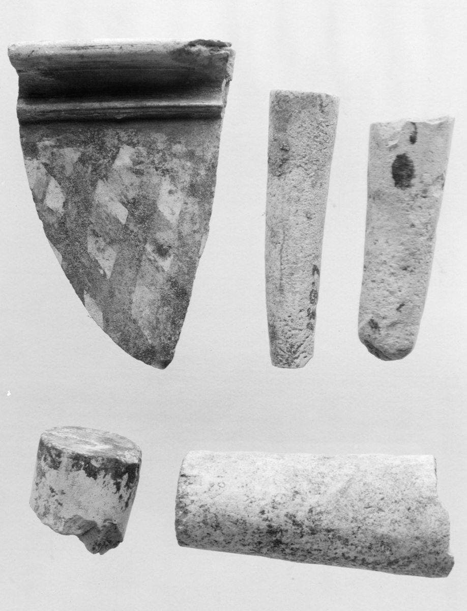 Cônes Uruk à Larsa. © Mission Archéologique française de Larsa, ARCH. MAE, THM316_AP13944