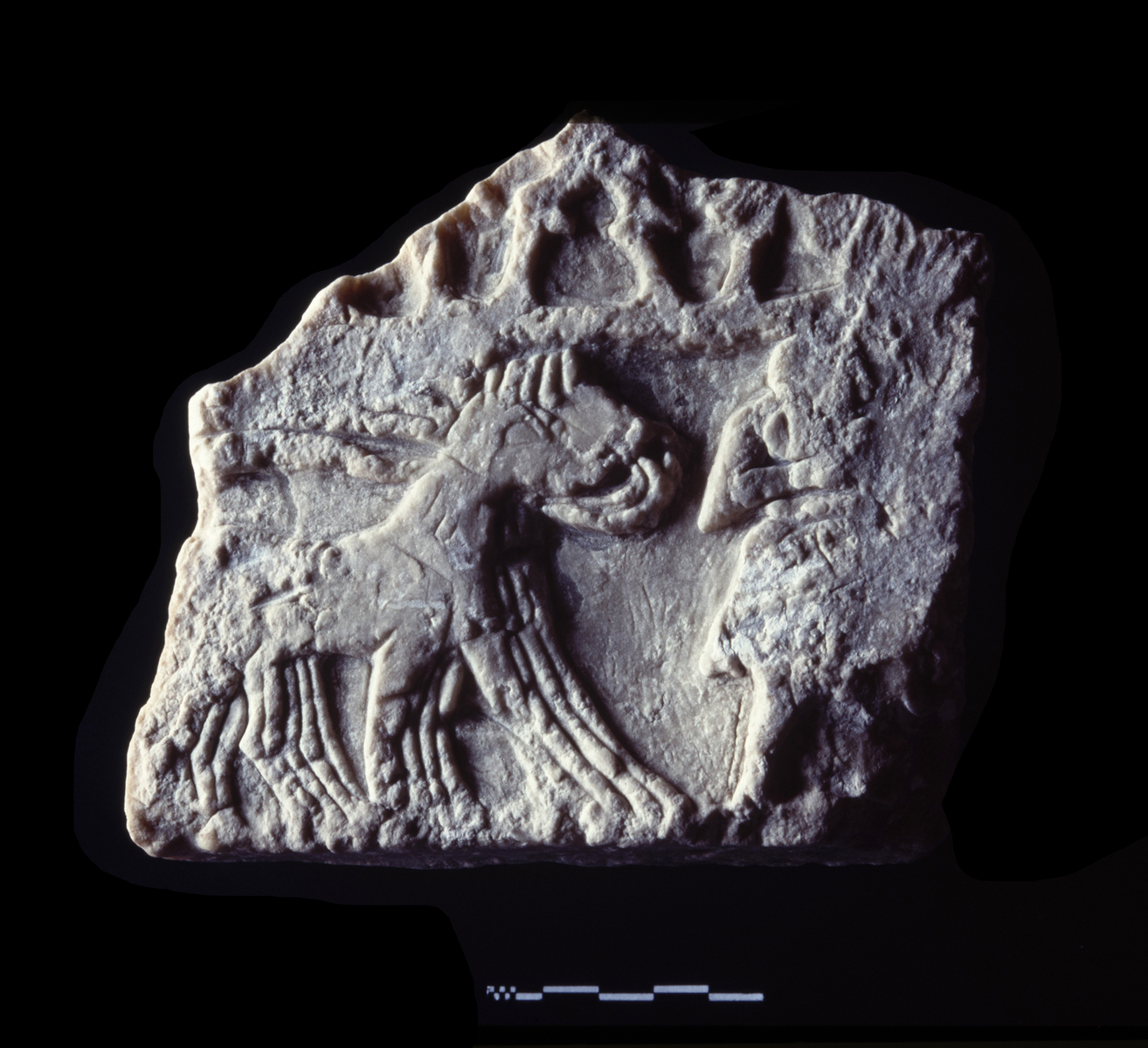 Une plaque perforée. © Mission Archéologique française de Larsa-‘Oueili, ARCH. MAE, JLH278_05_005