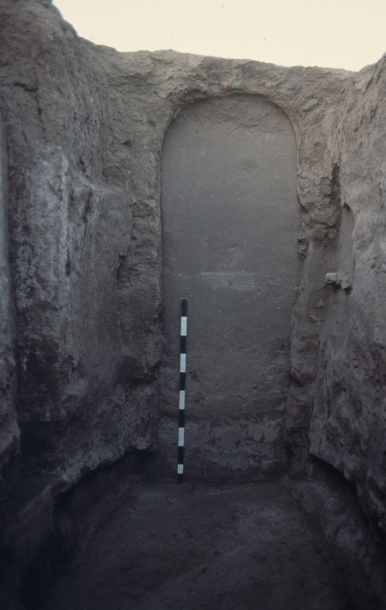 Une porte entière. © Mission Archéologique française de Larsa-‘Oueili, ARCH. MAE, JLH279_14_001