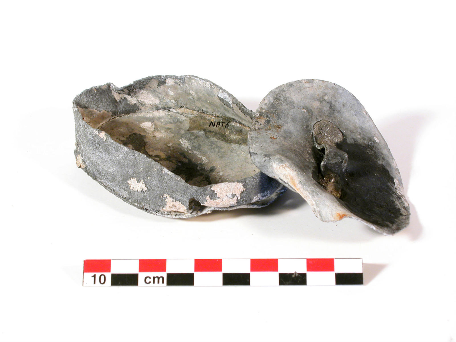 Photographie d'une boîte et presse de tabatière