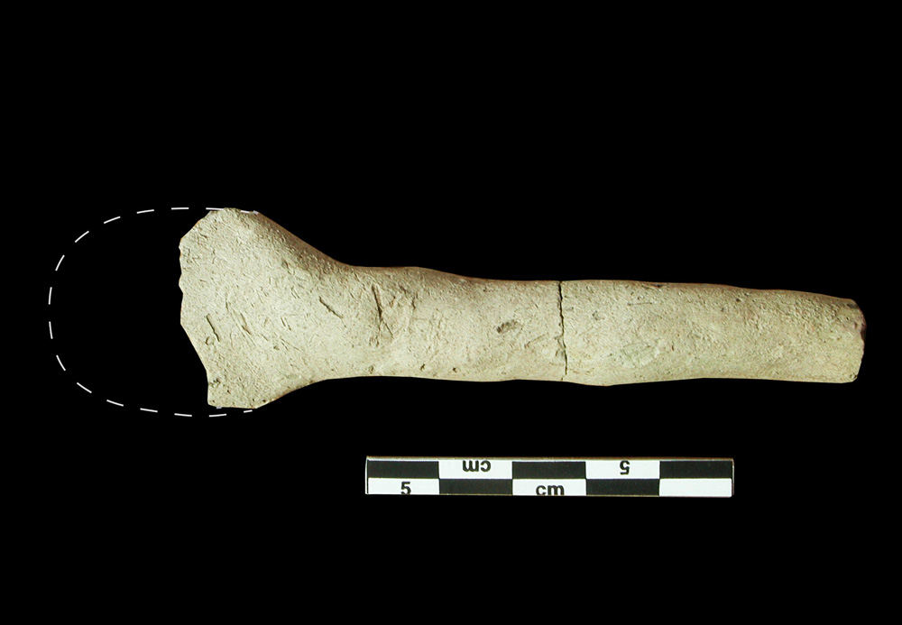 Une cuillère en terre cuite