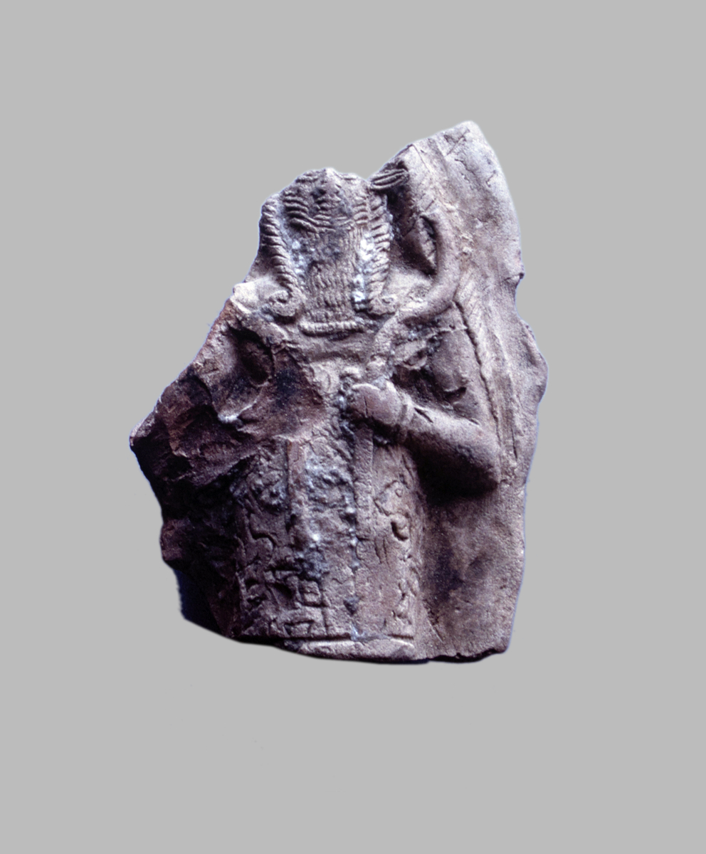 Relief au personnage barbu. © Mission Archéologique française de Larsa-‘Oueili, ARCH. MAE, JLH279_03_011
