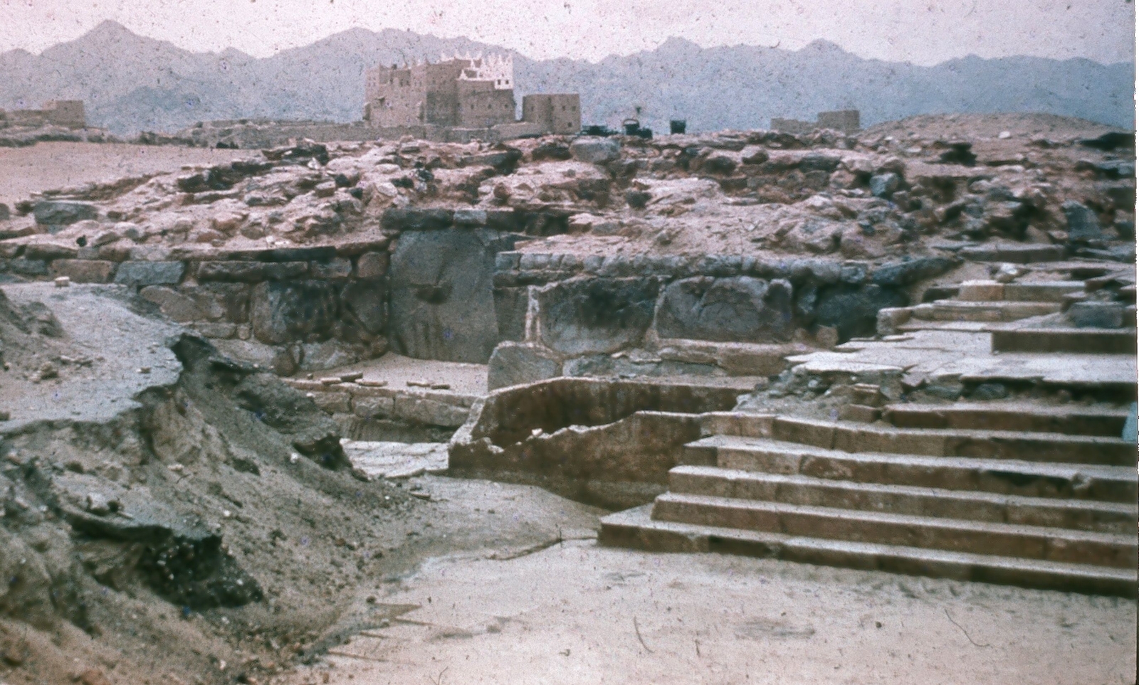 Le" grand monument de Tamna' "