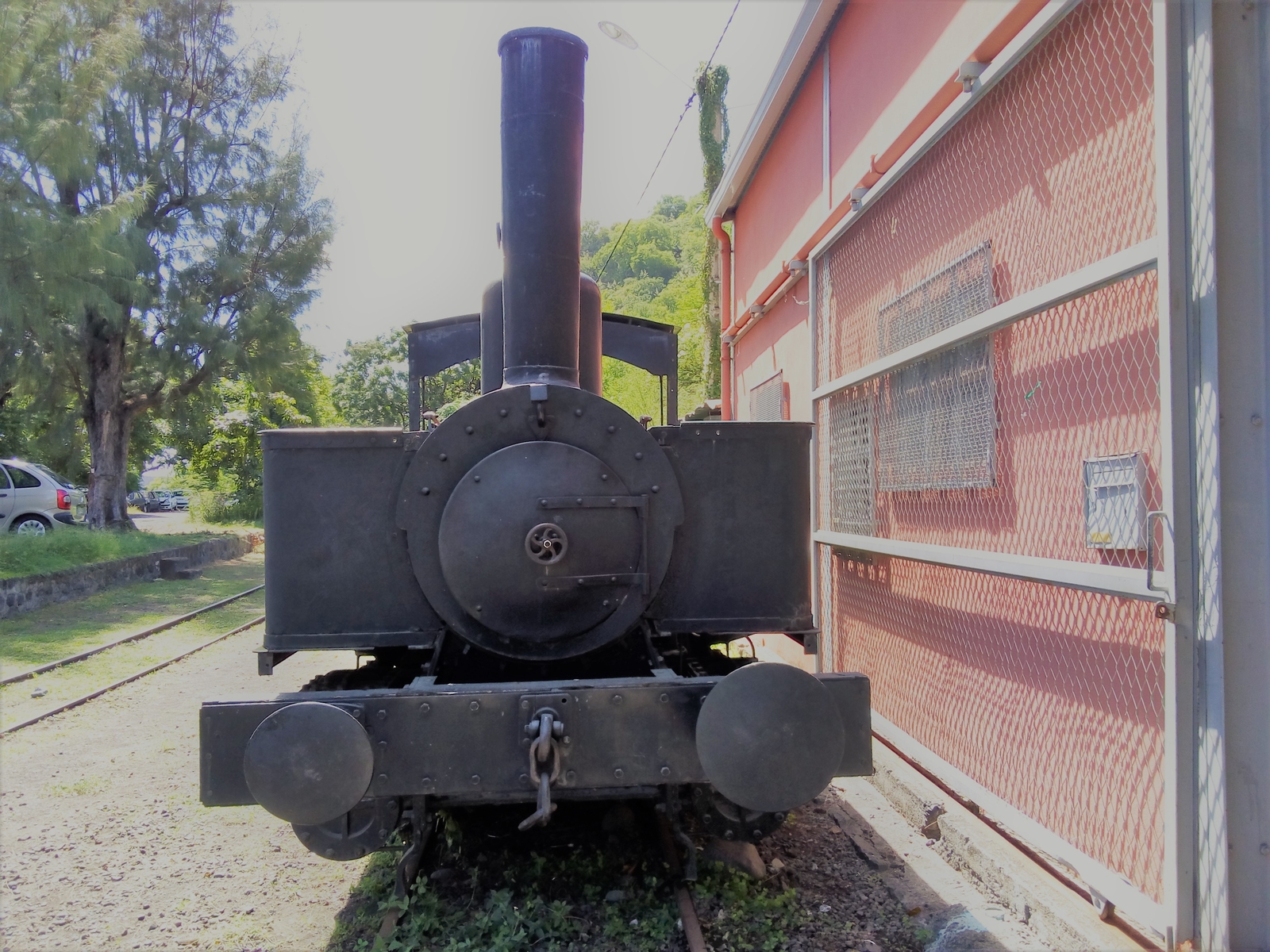 Vue de face (Saint-Denis, Locomotive à vapeur Schneider et Cie, 2016)