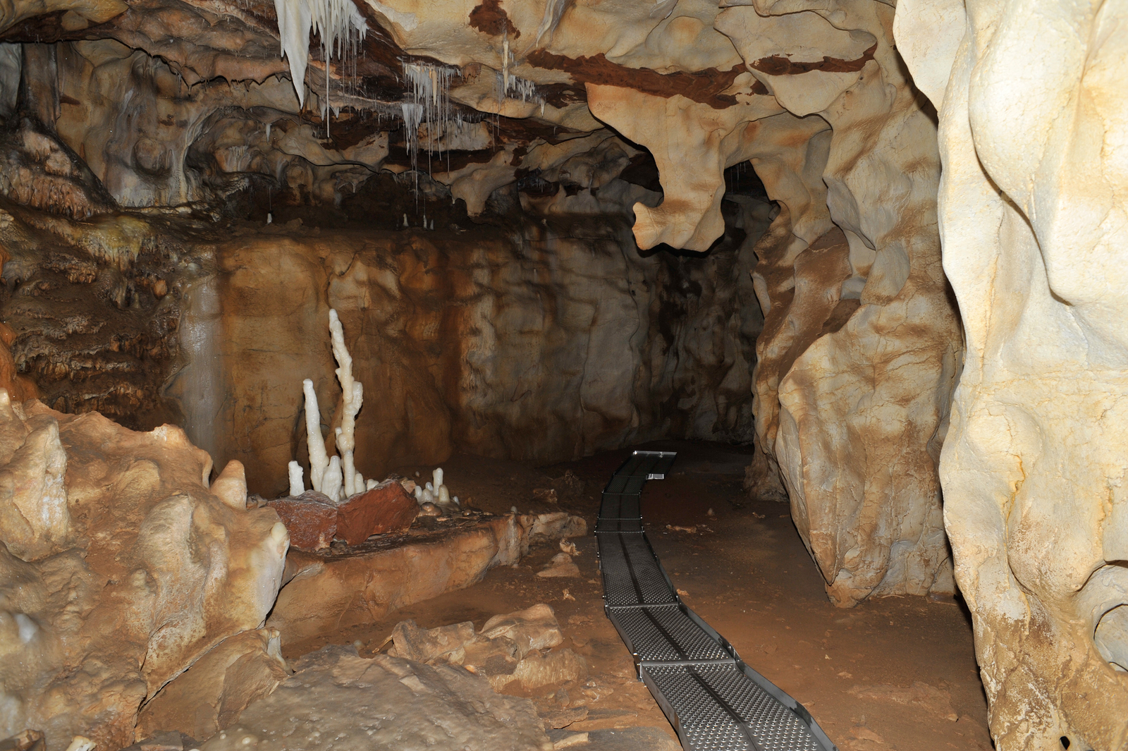 La galerie, depuis la salle des Bauges
