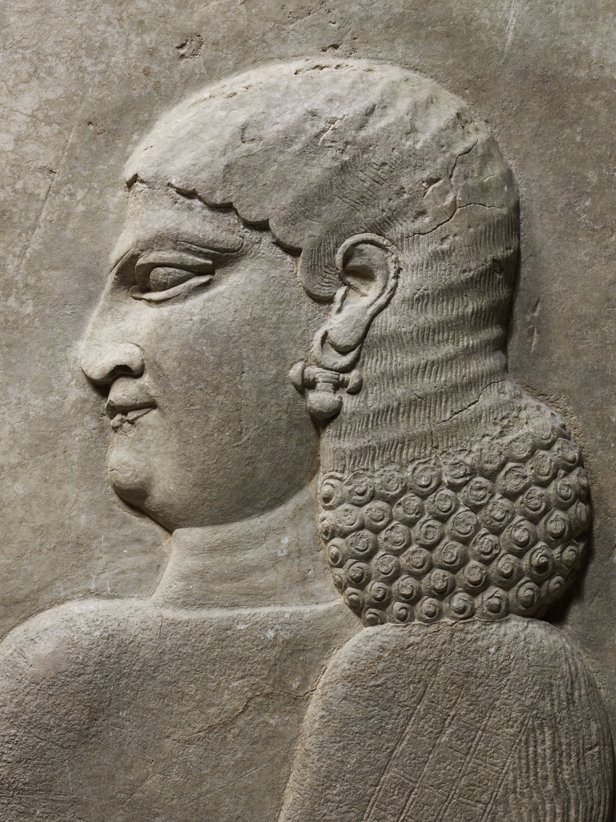 Relief (détail) : fonctionnaire assyrien