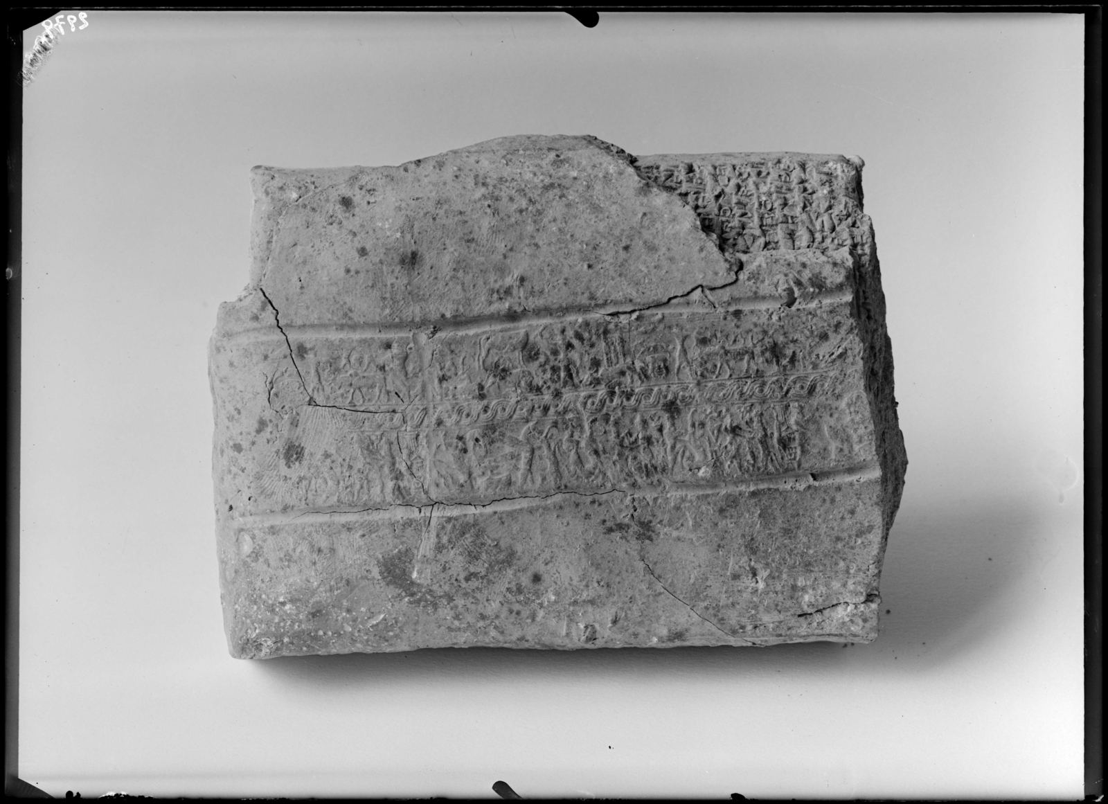 Tablette avec enveloppe à empreinte