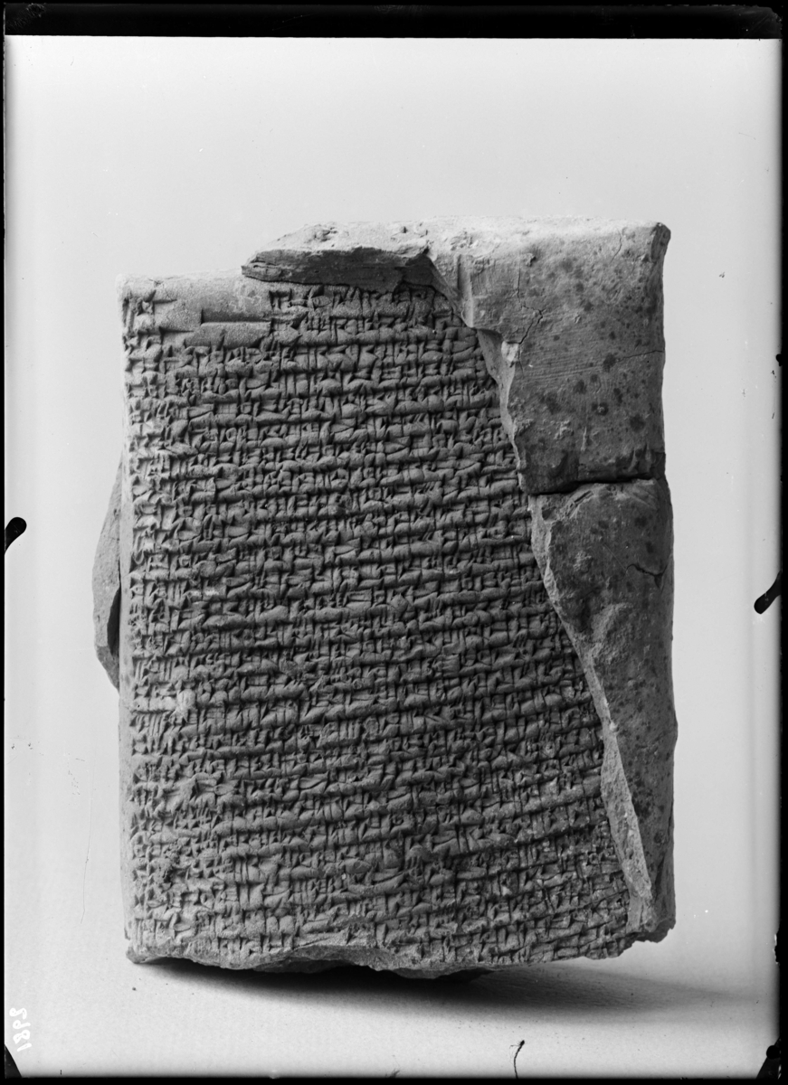 Tablette avec un coin de l'enveloppe