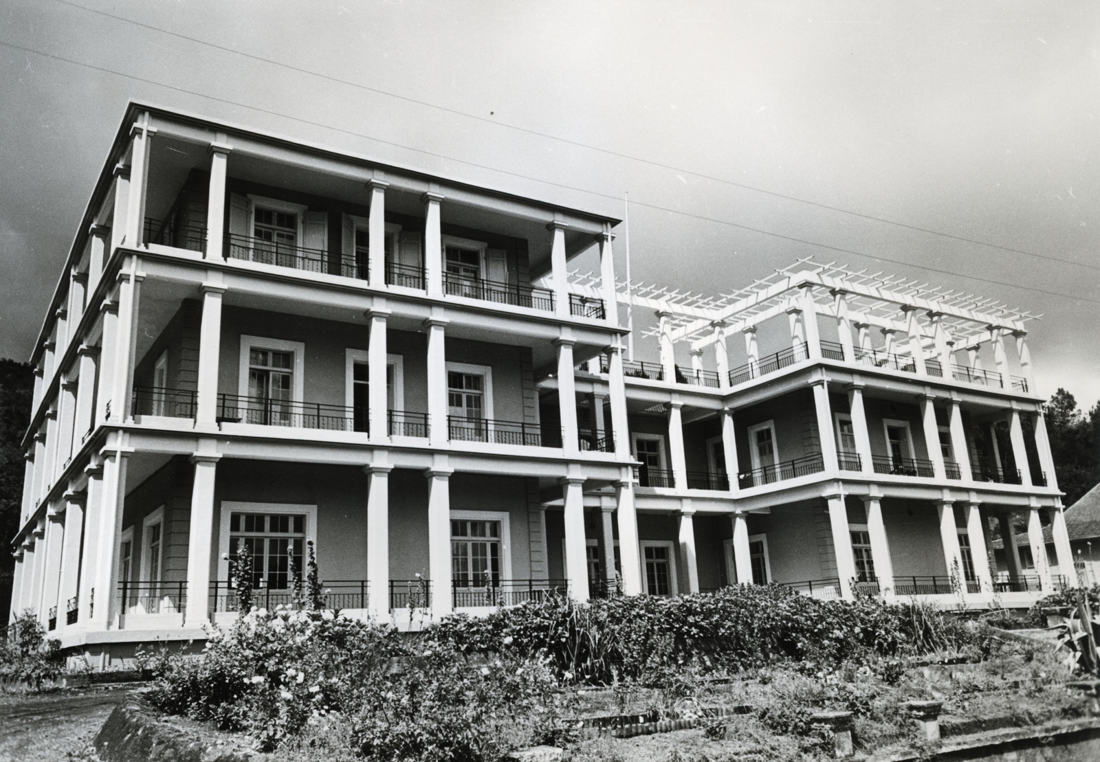 The hôtel des Thermes, Cilaos