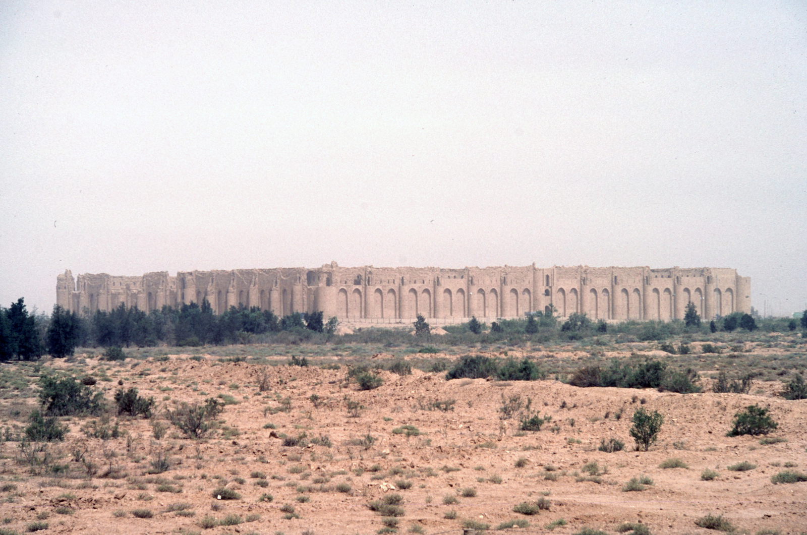 Sortie à al-Ukhaidir. © Mission Archéologique française de Larsa-‘Oueili, cliché Joël Suire