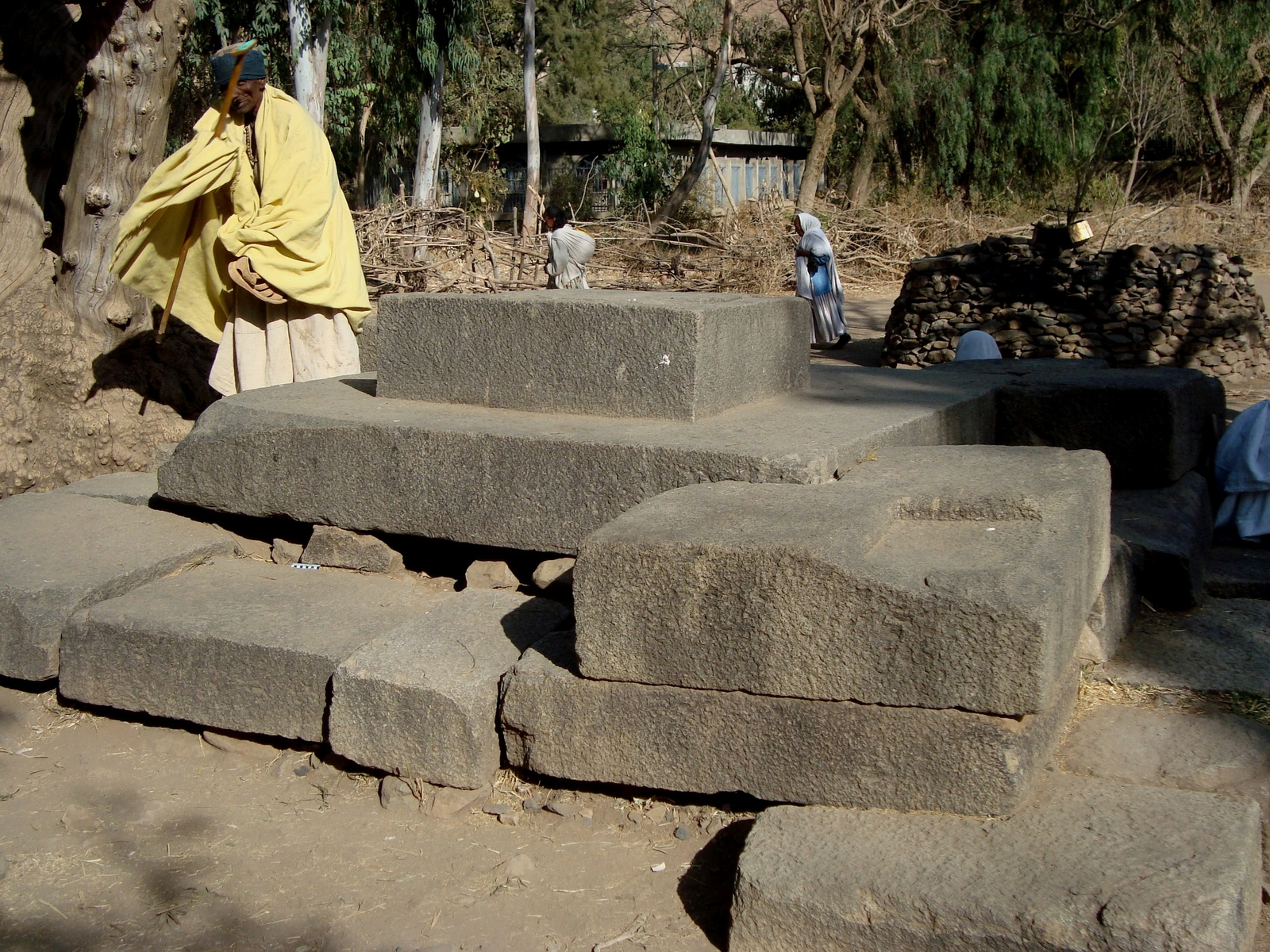 Trône ou chaise votive N° 6