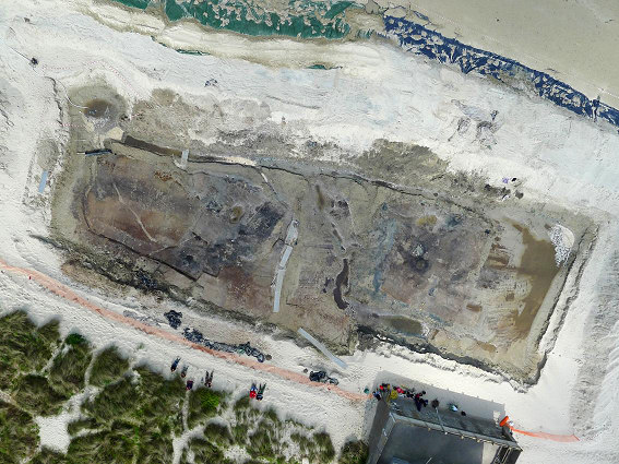 Photographie aérienne de la fouille d'Urville-Nacqueville en 2012