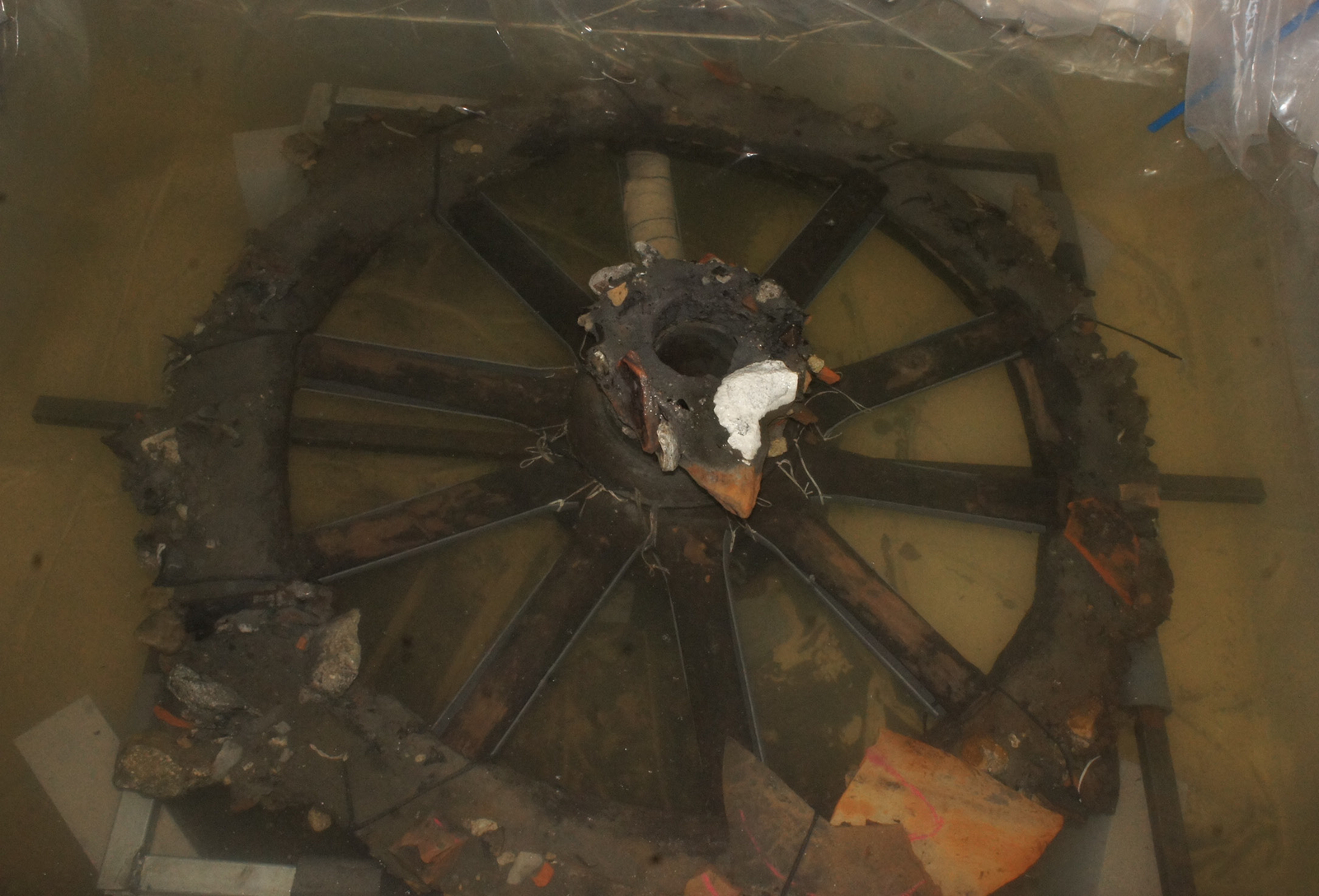 Photographie d'une roue dans le Rhône