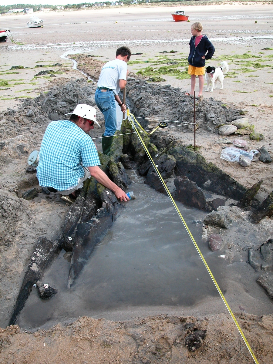 Photographie de l'expertise de l'épave d'Erquy