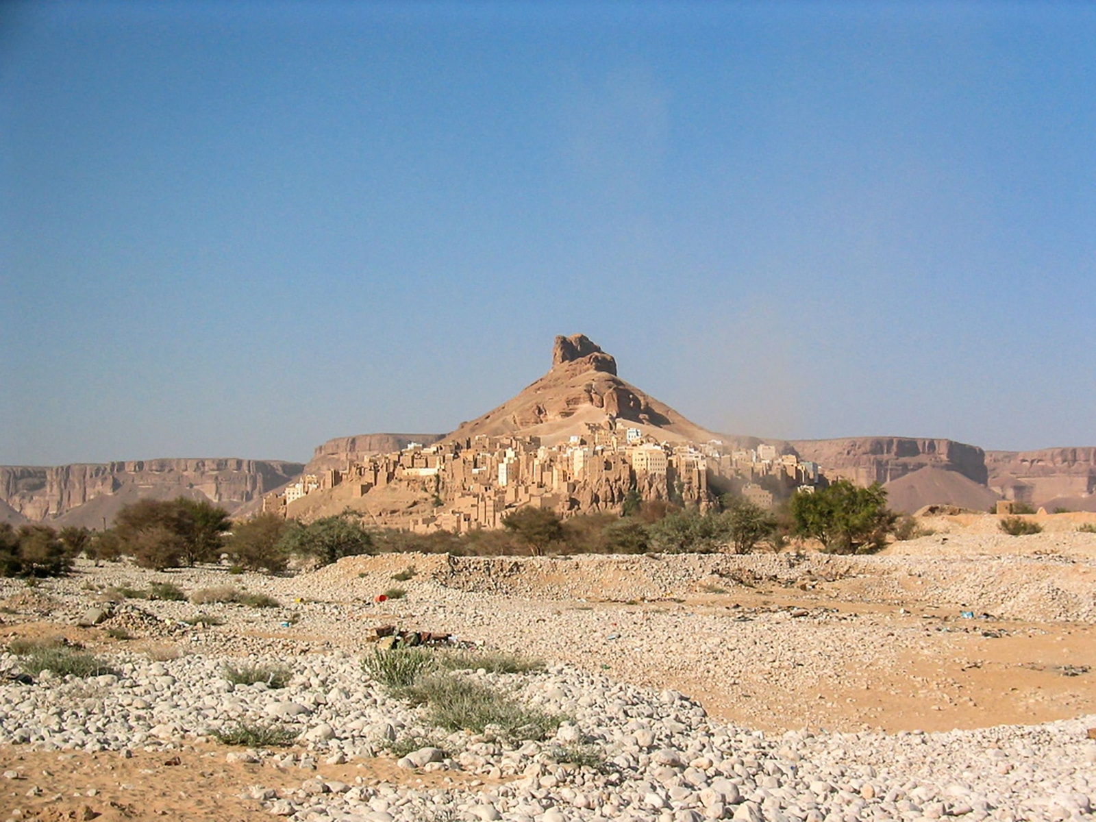 Ville d'al-Hajarayn dans le Wadi Dawʿan, Hadramawt