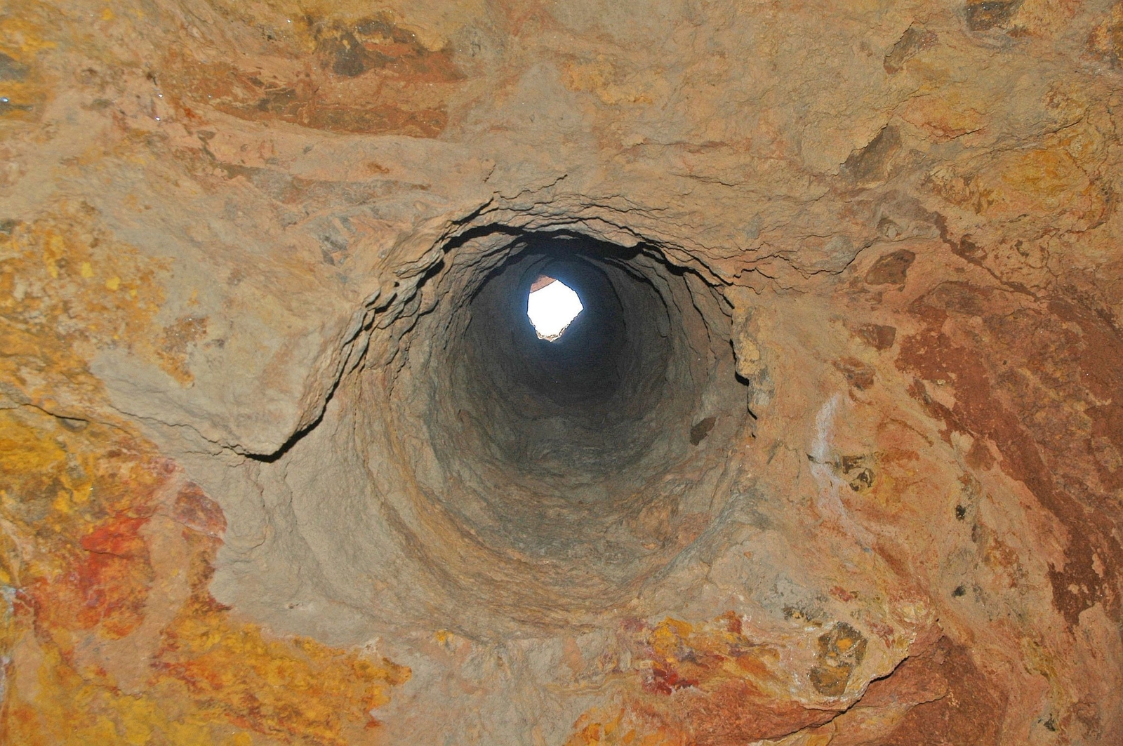 Puits de la mine de Jabalî