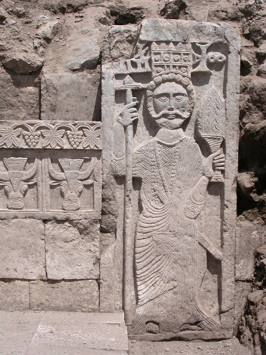 Bas-relief d'un souverain himyarite, Zafâr (Yémen), vers le Ve siècle