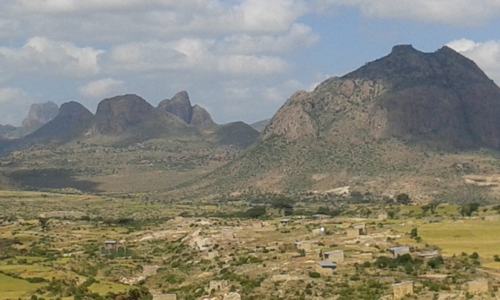 Dômes granitiques (ou dykes)