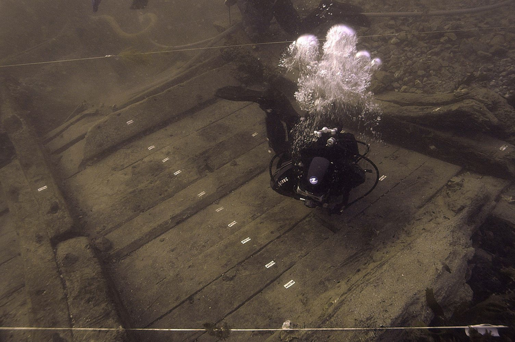 Photographie sous-marine du pont de l'Aimable Grenot