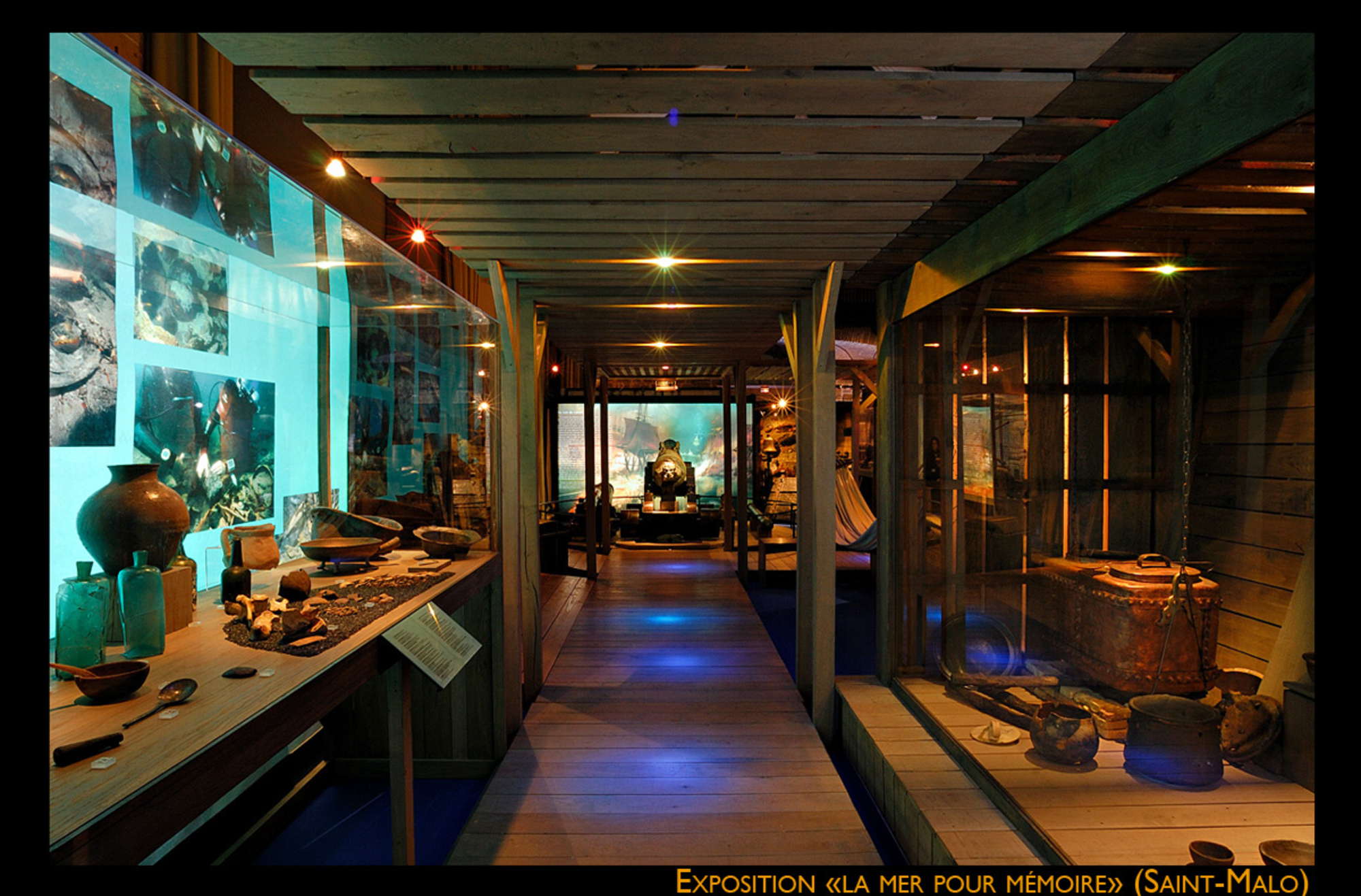 Vue de l'exposition la Mer pour Mémoire 