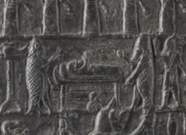 Détail de la plaque de la Lamashtu du Louvre montrant une scène d'exorcisme